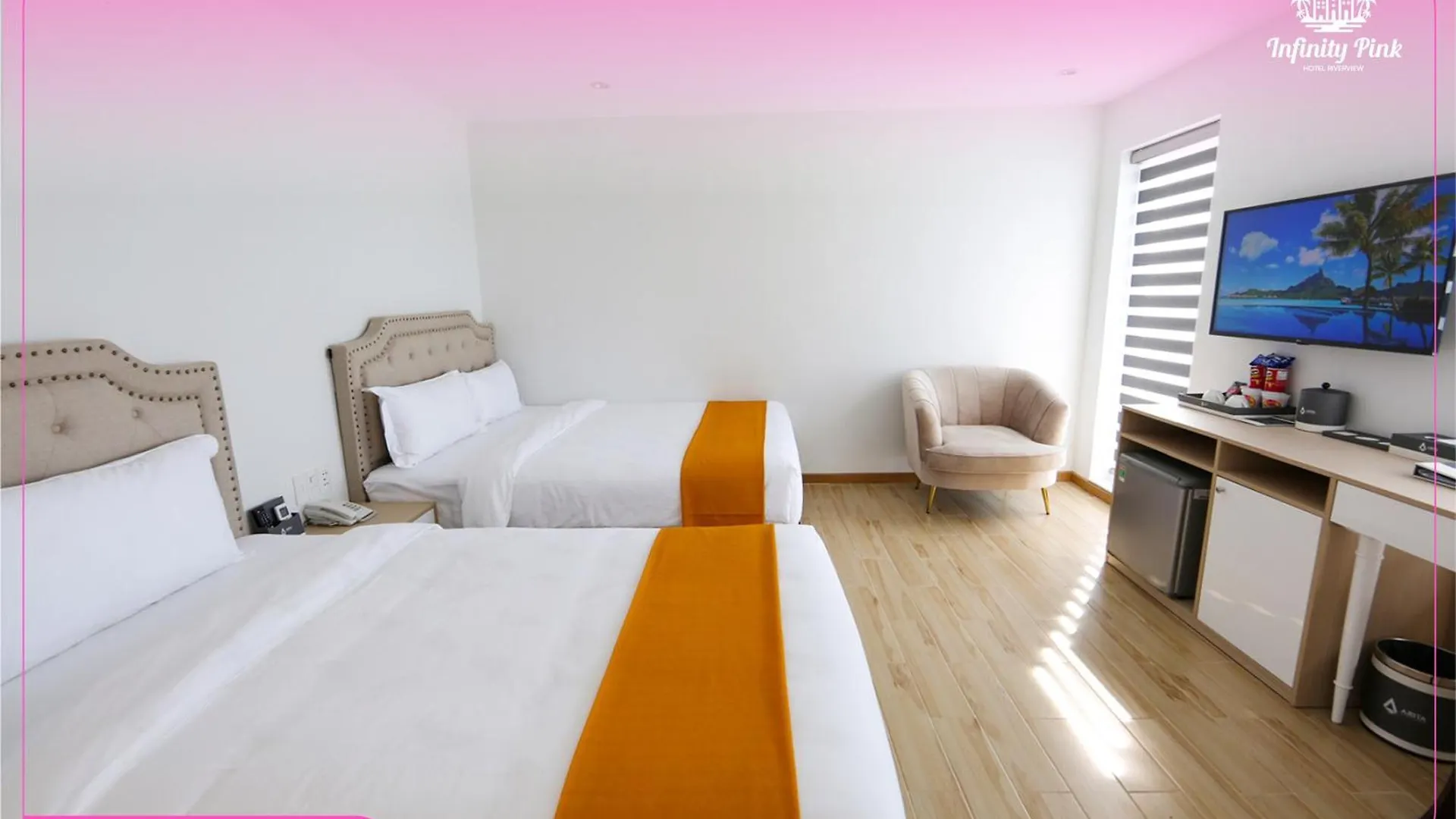 Infinity Pink Hotel Riverview Da Nang