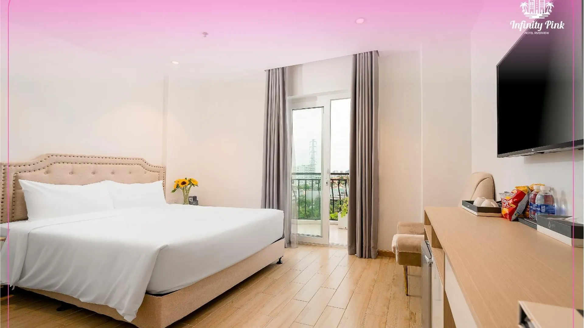 Infinity Pink Hotel Riverview Da Nang Romantiskt hotell